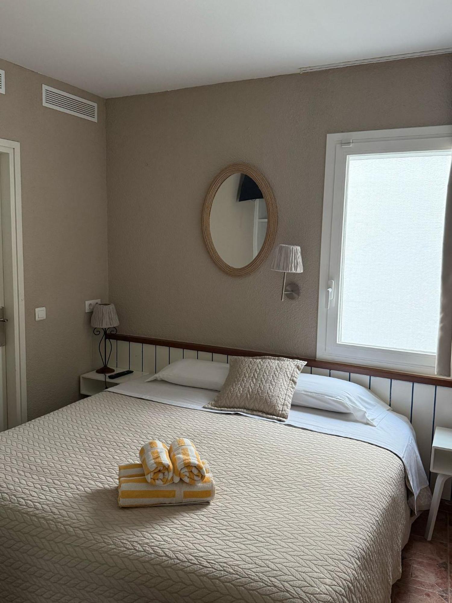 La Fonda Bed & Breakfast Cadaqués Eksteriør bilde
